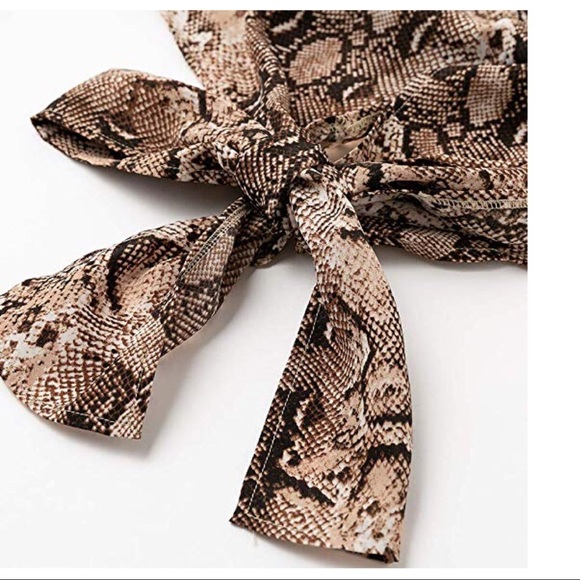 ✨NEW✨leopard print 2 piece crop and pants outfit - Picture 5 of 5